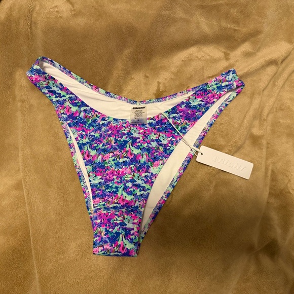 Bright Swimwear Capri Bottoms - Picture 5 of 7